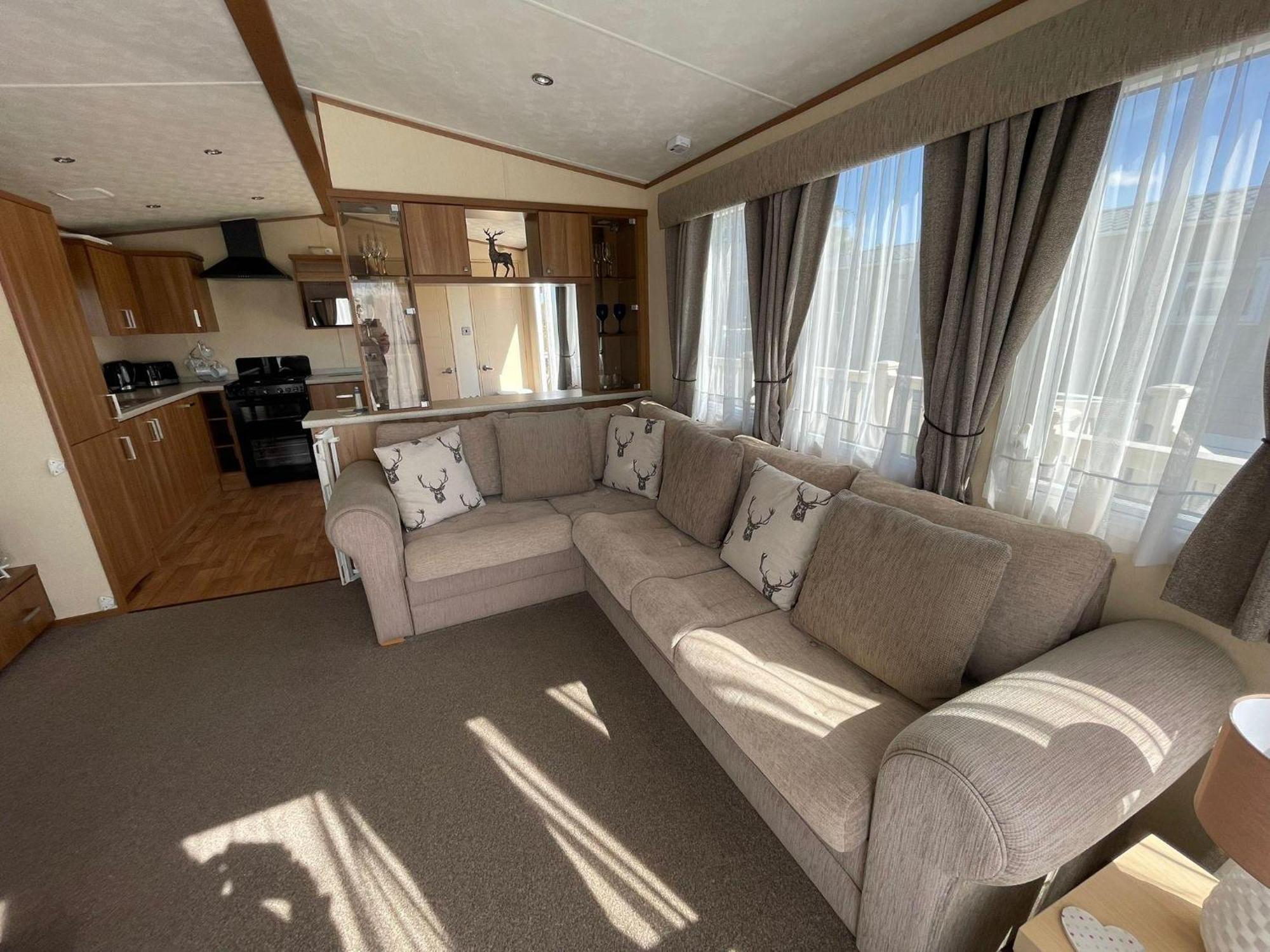 6 Berth Caravan With Decking At Manor Park In Hunstanton Ref 23017H Extérieur photo