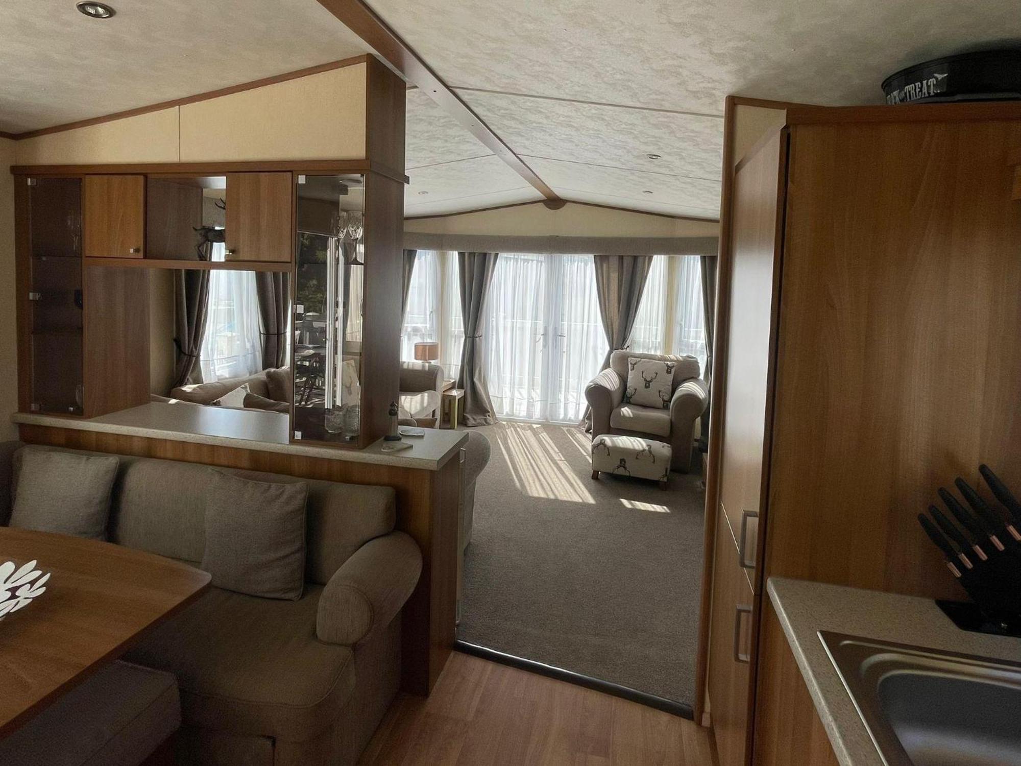 6 Berth Caravan With Decking At Manor Park In Hunstanton Ref 23017H Extérieur photo